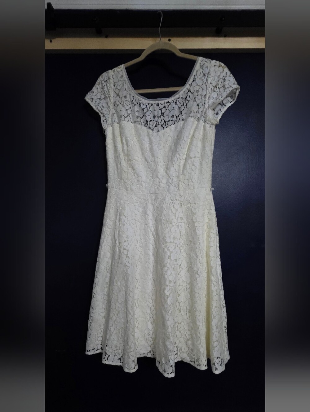 White House Black Market Ivory Lace Dress